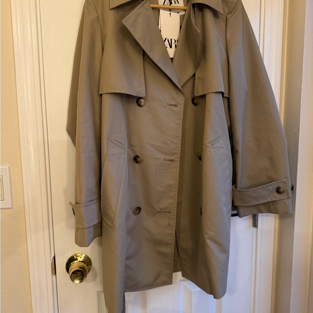 Zara Tan Trench Coat with Double-Breasted Design